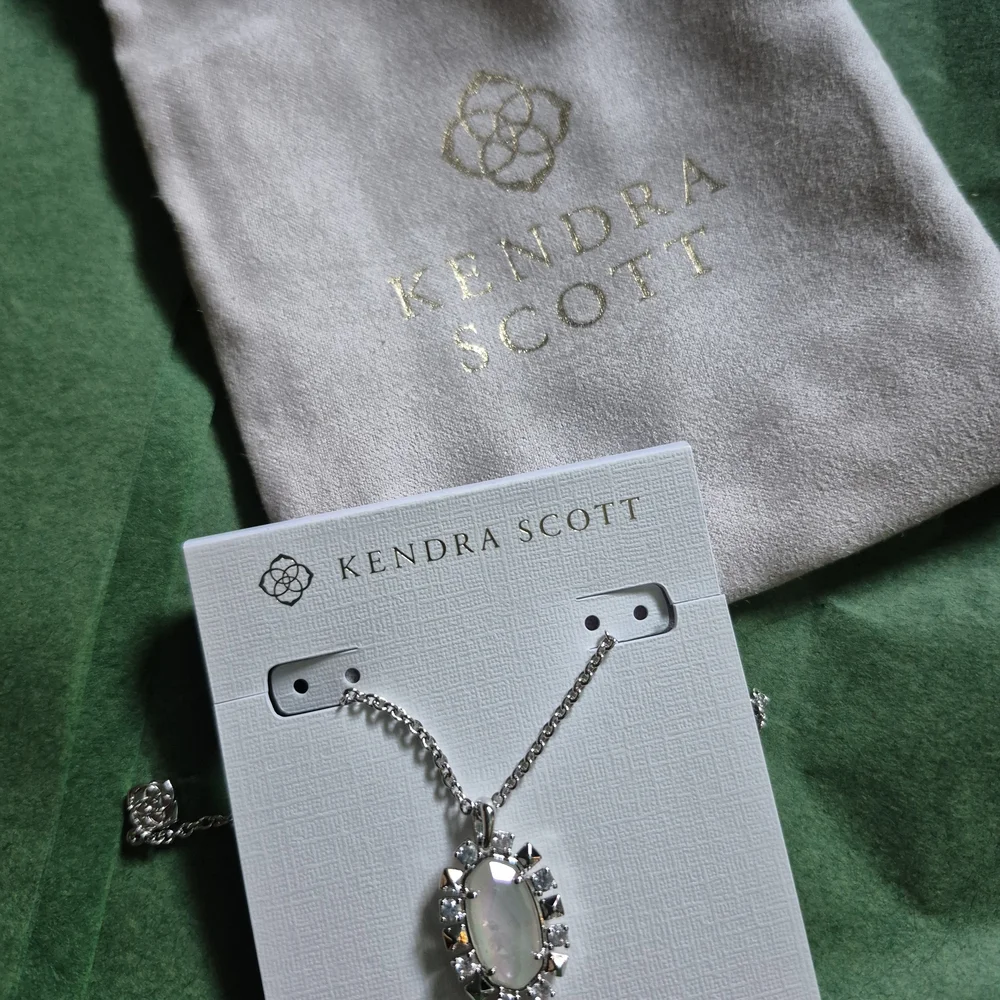 Kendra Scott Shanley Silver Necklace with Opalescent Pendant - Picture 3 of 3